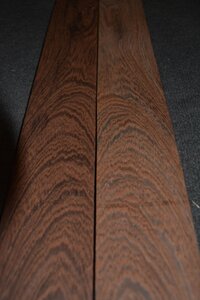 Wenge fineer 245 x 9-10 cm | 0.6 mm | 0,24m&sup2;