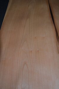 Kersen fineer 95 x 31 cm | 0.6mm | 0,29m&sup2;