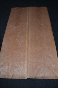 Kersen fineer 97 x 28 cm | 0.6mm | 0,27m&sup2;