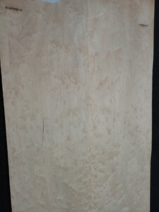 Esdoorn fineer 109 x 15 - 14 cm | 0.6 mm | 0,1581 m&sup2;