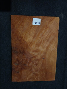 Madrona fineer 44 x 30 - 20 cm | 0.6 mm | 0,1360 m&sup2;