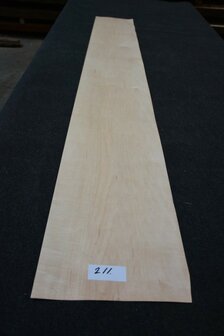 Esdoorn fineer 209 x 27-30 cm | 0.6mm | 0,596m&sup2;