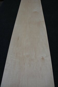 Esdoorn fineer 209 x 27-30 cm | 0.6mm | 0,596m&sup2;