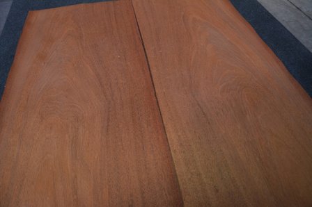 Santos Palissander fineer 173 x 9 - 9 cm | 0.6 mm | 0,2336 m&sup2;