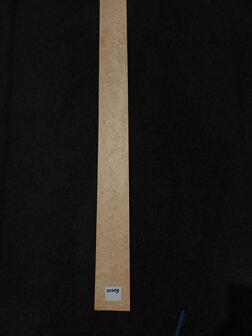 Esdoorn fineer 113 x 10 - 9 cm | 0.6 mm | 0,1074 m&sup2;