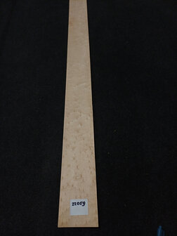 Esdoorn fineer 113 x 10 - 9 cm | 0.6 mm | 0,1074 m&sup2;