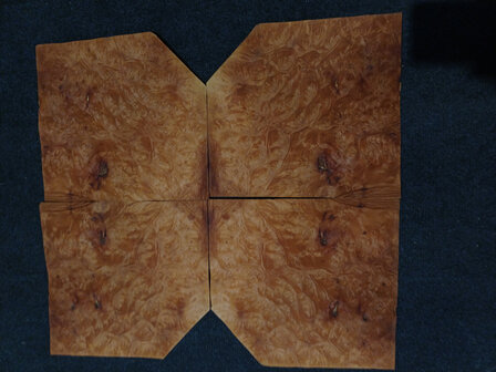 Madrona fineer 28/19 x 25 - 25 cm | 0.6 mm | 0,0614 m&sup2;