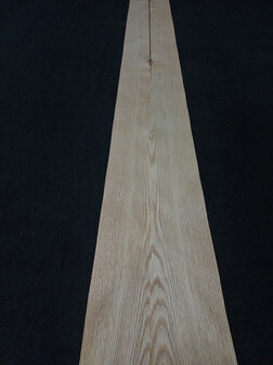 Amerikaans Eiken fineer 235 x 12,5 - 15,5 cm | 0.6 mm | 0,4759 m&sup2;
