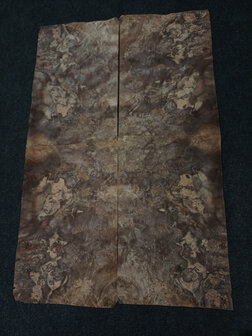 Wortelnoten fineer 39 x 25 - 25 cm | 0.6 mm | 0,1463 m&sup2;