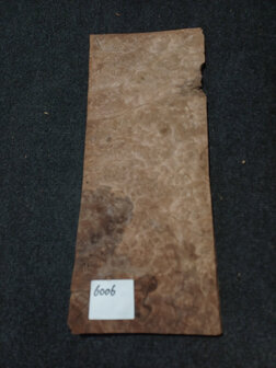 Wortelnoten fineer 39 x 15 - 15 cm | 0.6 mm | 0,0878 m&sup2;