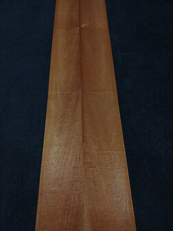 Swietenia Mahonie fineer 223 x 27 - 18 cm | 0.6 mm | 0,8028 m&sup2;