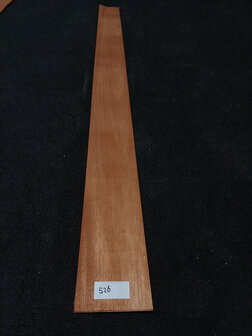 Swietenia Mahonie fineer 201 x 15 - 14,5 cm | 0.6 mm | 0,4472 m&sup2;