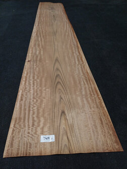 Tropical Oliver fineer 302 x 44 - 55 cm | 0.8 mm | 2,1593 m&sup2;