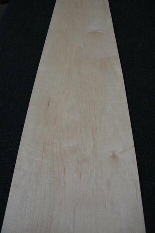 Esdoorn fineer 209 x 27-30 cm | 0.6mm | 0,596m&sup2;