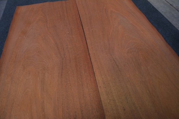 Santos Palissander fineer 173 x 9 - 9 cm | 0.6 mm | 0,2336 m&sup2;