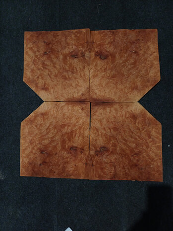 Madrona fineer 28/19 x 25 - 25 cm | 0.6 mm | 0,0614 m&sup2;