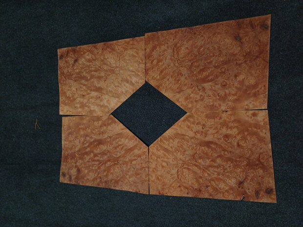 Madrona fineer 38/22 x 26 - 16 cm | 0.6 mm | 0,0802 m&sup2;