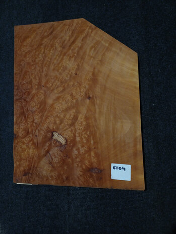 Madrona fineer 50/35 x 30 - 22 cm | 0.6 mm | 0,1318 m&sup2;