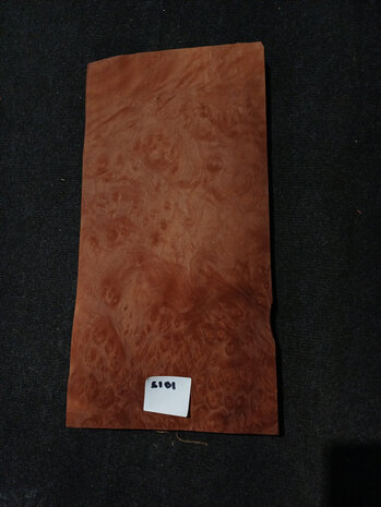 Madrona fineer 44 x 22,5 - 22 cm | 0.6 mm | 0,1034 m&sup2;