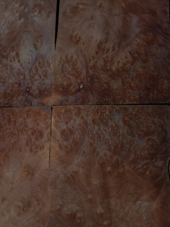 Madrona fineer 44 x 22,5 - 22 cm | 0.6 mm | 0,1034 m&sup2;