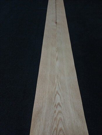Amerikaans Eiken fineer 235 x 12,5 - 15,5 cm | 0.6 mm | 0,4759 m&sup2;