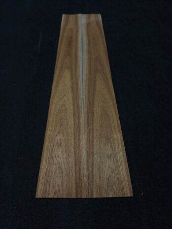 Teak fineer 133 x 17,5 - 14 cm | 0.6 mm | 0,3259 m&sup2;