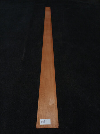 Swietenia Mahonie fineer 225 x 14,5 - 105 cm | 0.6 mm | 1,5075 m&sup2;
