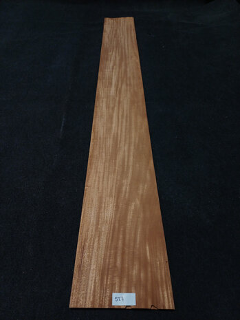 Swietenia Mahonie fineer 283 x 33 - 32 cm | 0.6 mm | 1,3867 m&sup2;