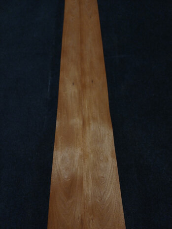 Swietenia Mahonie fineer 197 x 16,5 - 16,5 cm | 0.6 mm | 0,4876 m&sup2;